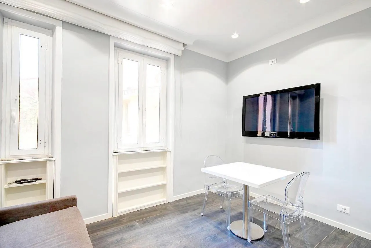 Crispi Luxury Suite Rome Apartment