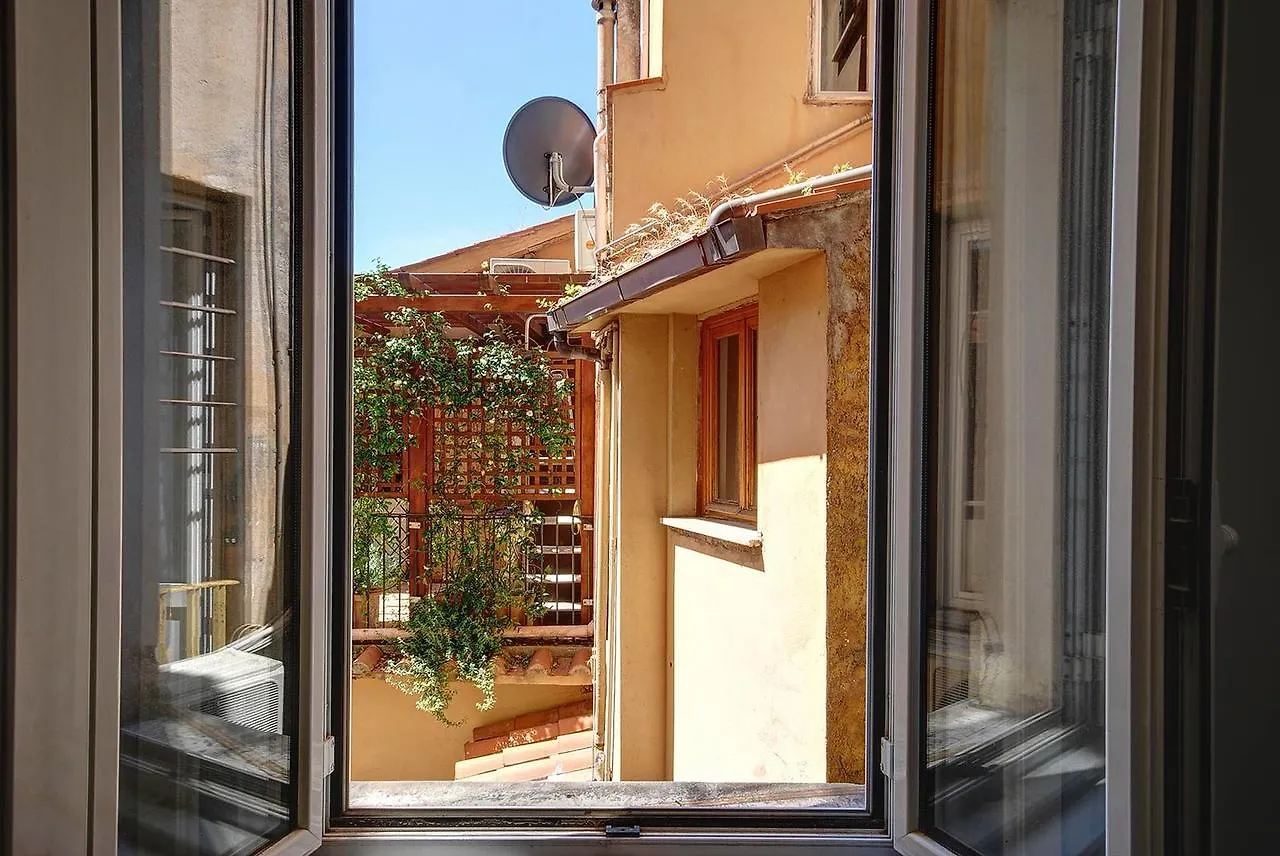 Apartment Crispi Luxury Suite Rome