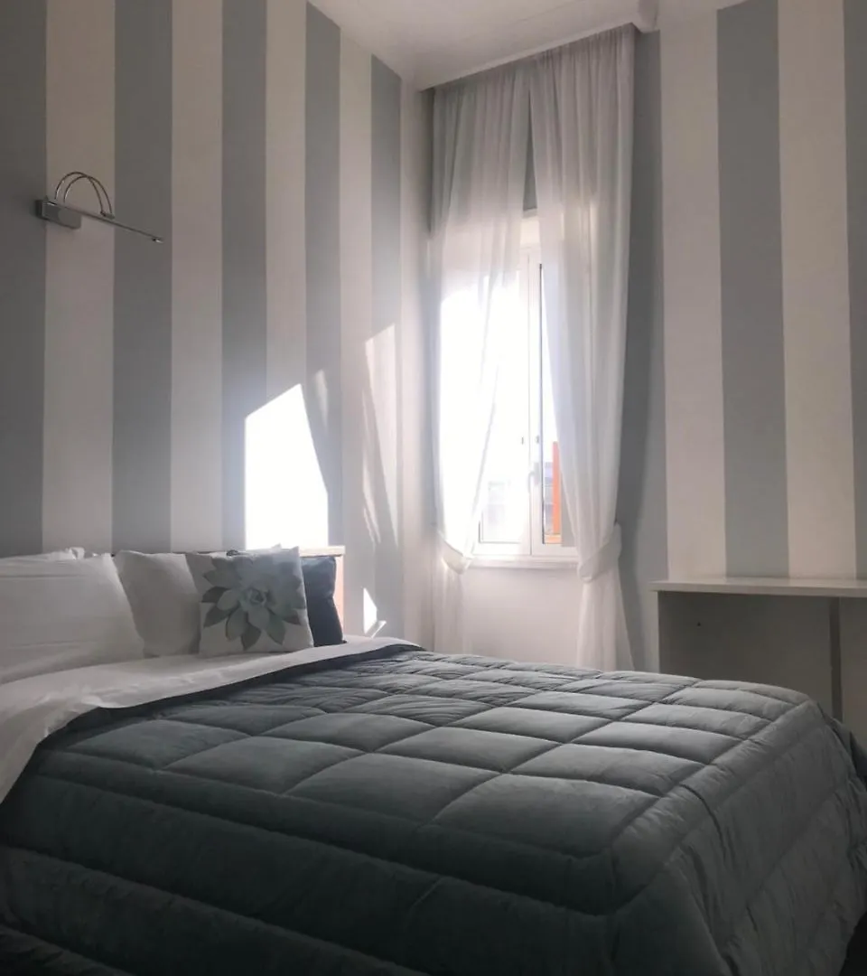 Apartment Crispi Luxury Suite Rome Italy